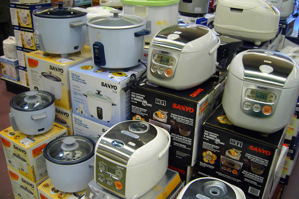 What Is An Electric Rice Cooker